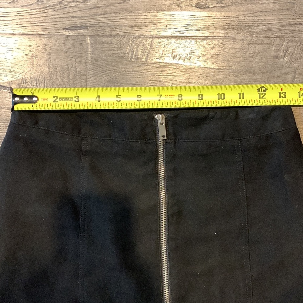 H&M A-line black zip up mini skirt | size xs - Picture 7 of 8